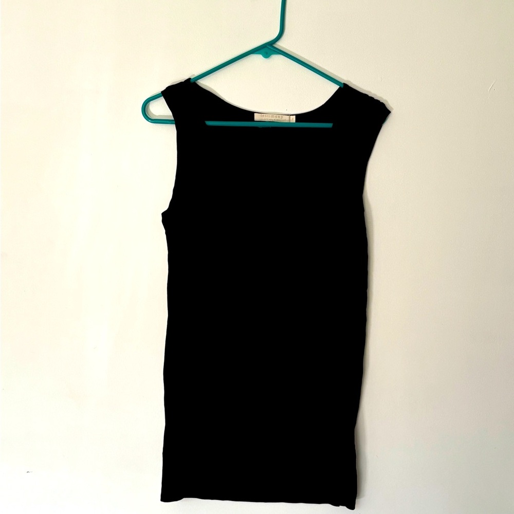 Testimony Los Angeles brand nice black square neck sleeveless top. Size medium